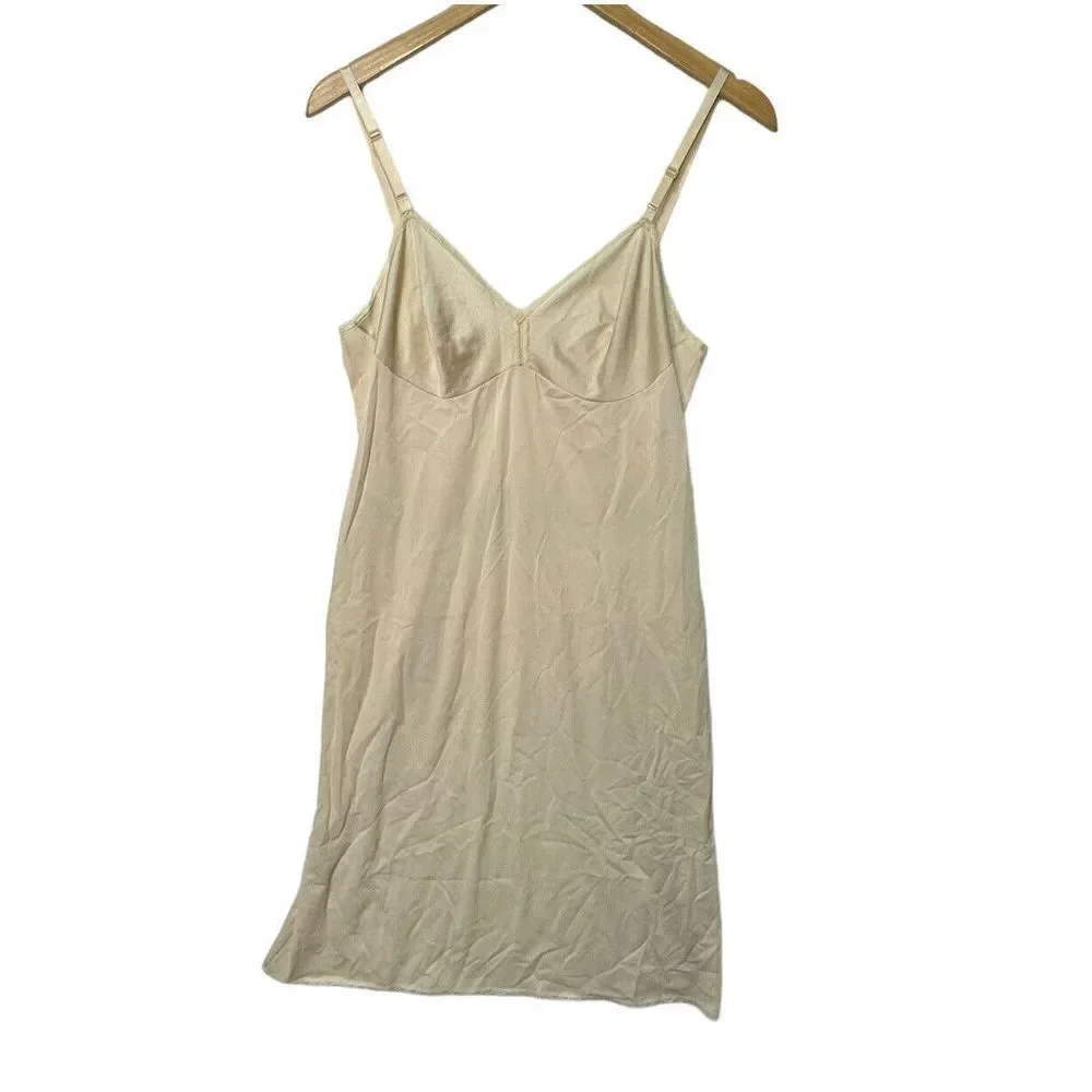 Vintage Vanity Fair Full Slip Cream‎ Silky Nylon Sz 36 Lace Trim 40” Long Ivory